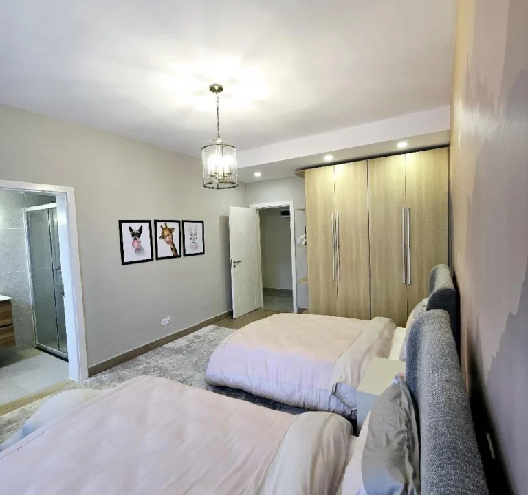 WhatsApp-Image-2025-02-22-at-14.08.43_3e2a7f8d-768x1024