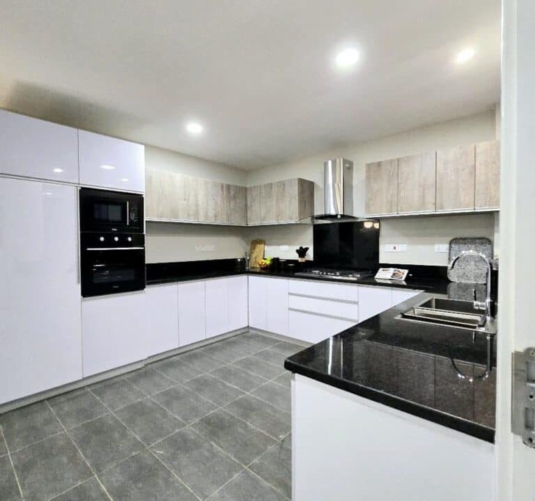 WhatsApp-Image-2025-02-22-at-14.08.48_41b4d4ed-768x1024