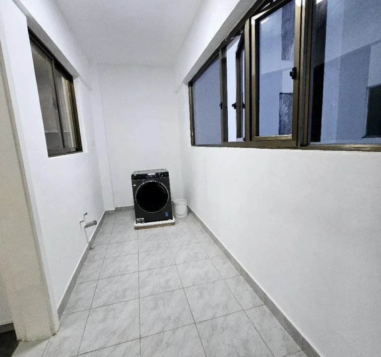 WhatsApp-Image-2025-02-22-at-14.08.51_103bbba2-768x1024